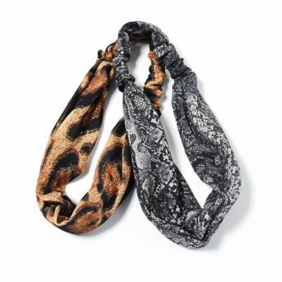 China Smart Casual Leopard Print Elastic Hair Bands Scrunchies For Woman Wash Face Headbands Hair Accessories for sale