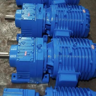 Cina MTR Serial Helical Bevel Geared Motor Transmission Industrial Helical Gearbox con motore in vendita