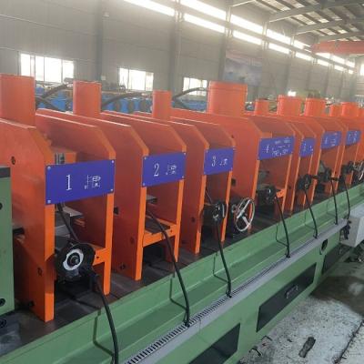 China Hangzhou Maxwell Precision Roll Forming Machine For C Z Purlin 100-300mm for sale