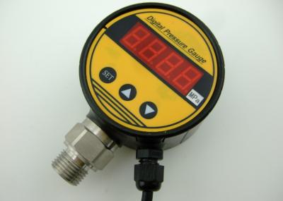 China Plastic Case 4-20mA Signal Output Ecomomic Pressure Controller Digital Pressure Gauge for sale