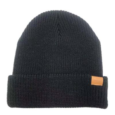 China COMMON Knitted Beanie Running Acrylic Hat Unisex Adult Fashion Knit Beanie for sale