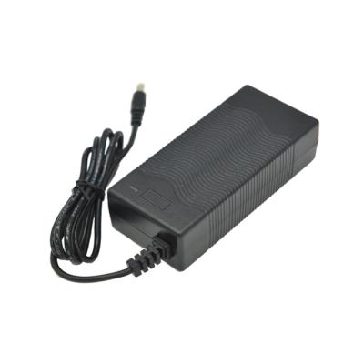 China 25.2v 2a E-bike lithium battery charger lithium scooter electric bike charger led indicator cable charger à venda