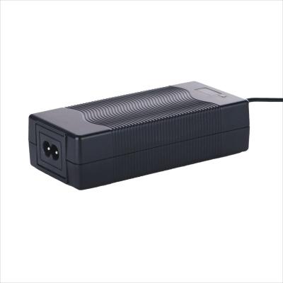 Cina ABS+PC XVE High Efficiency AC DC 72W 24V 3A Adapter / Power Adapter With GS CE Certification in vendita