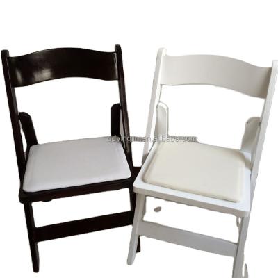 China Contemporary Outdoor Wooden Folding Chair White Color Chair Covers Wedding Decoration Garden Chairs Made in China for sale