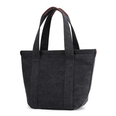 China Waterproof Tote New Fashion Portable Family Thermal Tote Custom Strap Lunch Bag Thermal Lunch Bag for sale