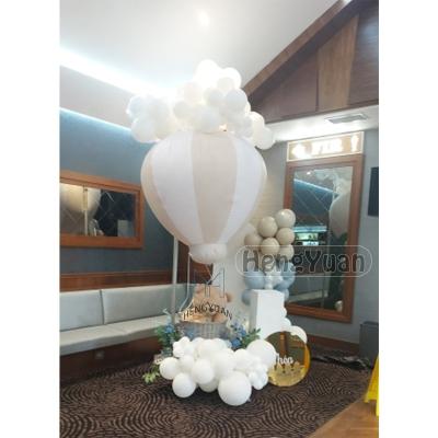 China Manufacturer Direct Sales Hengyuan customer feedback images of puffy cream color PVC air balloon advertising hot balloon for sale