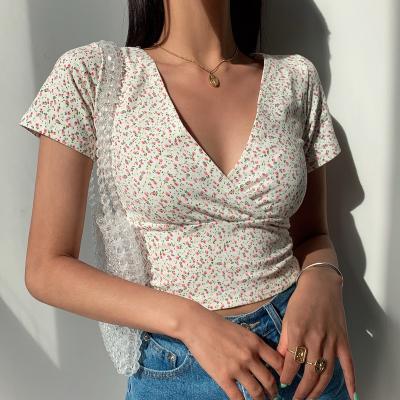 China Y2K vintage crop summer women's anti-wrinkle crop top V-neck short slim floral crossover full sleeve T-shirt for sale