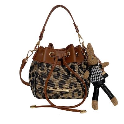 China Wholesale Mini Houndstooth Crossbody Messenger Muslim Soft Shoulder Bags Leopard Drawstring Women Small Messenger Bag Shoulder Bags for Women and Ladies for sale