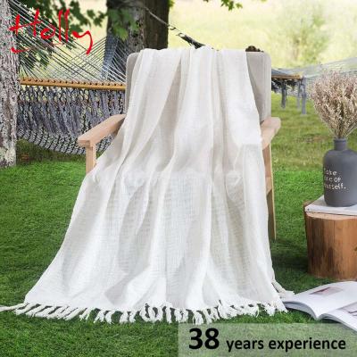 China PORTABLE Summer Cotton Lightweight 100% Soft Adults Throw TV Blanket for sale