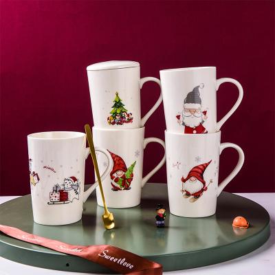 China Christmas Pattern Coffee Mugs Restaurant Milk Stored Ceramic Mugs With Lid Bright White Water Mugs Coffee Tea Cocoa Cereal for sale