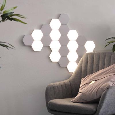 China 2020 NEW Room Creative Indoor Magnetic Hexagons LED Wall Light Quantum Honeycomb Honeycomb Light With Hand Touch Decorative Wall Light for sale