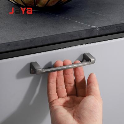 China Wholesale Luxury Strong Hardware Furniture Gold Pull Drawer Knob Kitchen Metal Furniture Zinc Alloy Handle for sale