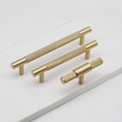 China 2022 New Design Easy Installation Kitchen Cupboard High Quality Brass Handles And Drawer Pulls for sale