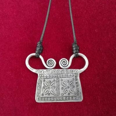 China Factory ethnic chinese miao ethnic necklaces copper silver plated jewelry necklace custom small size for sale