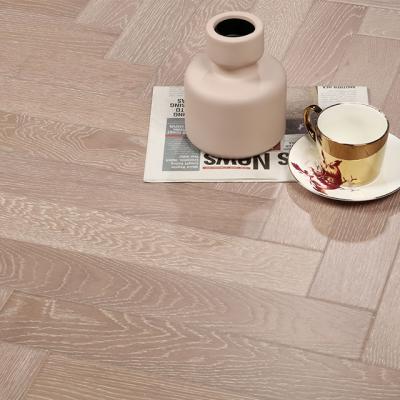 China Contemporary Factory Direct Supply Parquet Engineered White Oak Wood Herringbone Flooring for sale