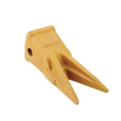 中国 Excavator Attachment Excavator Bucket Teeth Bush And Pin 61n8-31310 Cylinder For Hyundai R220 R210-5 R215 R220- 販売のため