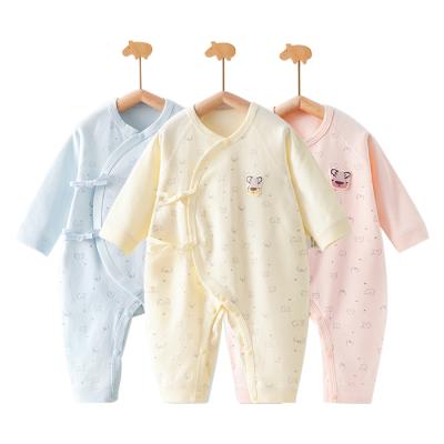 China Breathable Trending Products 2022 New Arrivals 100% Cotton Infant Toddlers Baby Newborn Clothes Set Rompers for sale