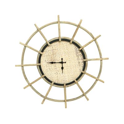 China New Arrival Antique Style Tending Home Decor Farmhouse Wood Wall Clock For Living Room for sale