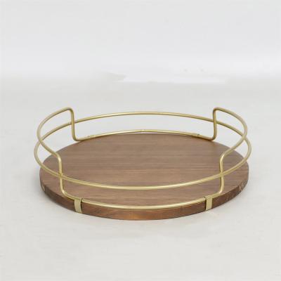 China Luxury Gold Metal Wire Serving RoundTray with Wooden Handles, European Modern Indoor Unique Butler, Coffee Table or Dining Table for sale