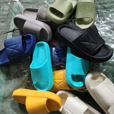 China Waterproof 2022 New Arrival Mixed Color Thick Bottom Women's Slippers Indoor Anti-skid Women's Slides Home Slippers for sale