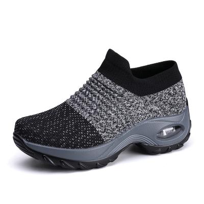 China Custom Sports Cheap Wear Resistant Hot Sale Air Rubber Border Running Barefoot Sports Women's Running Shoes Custom Made for sale