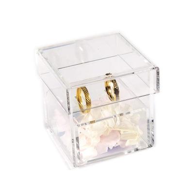 China Eco-Friendly Wedding Gifts Without Flowers Ring Holder Crystal Jewelry Clear Acrylic Clear Acrylic Ring Box for sale