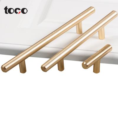 China toco furniture handle zinc alloy square t bar long wardrobe handle pull zinc alloy cabinet handle 96mm Te koop