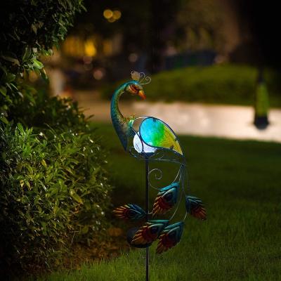 China Outdoor Art Peacock Decoration Solar Peacock Lights Outdoor Stake Weatherproof Metal Peacock Solar Garden Light for sale