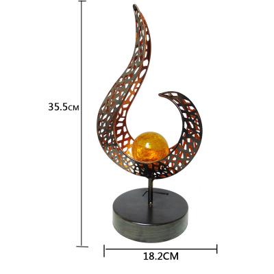 China Solar Table Lights Vintage Globe Crackle Sculpture Lights Metal Glass Table Top Modern Outdoor Solar Table Lights for sale