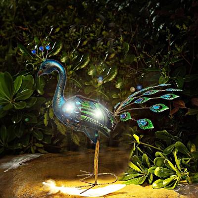 China Metal Peacock Solar Lights Peacock Statue Outdoor Garden Decor Metal Yard Art for Lawn Backyard Party Wedding Decoration for sale