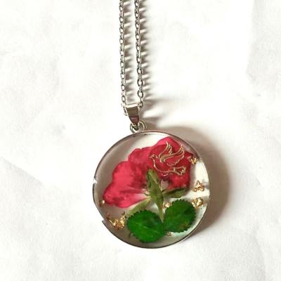 China Cute Ivy Plant Custom Design Custom Logo Necklace Acrylic Necklace Custom Design for sale