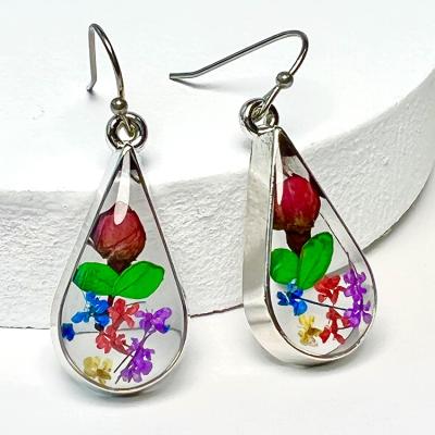 China Vintage Factory Supplier Real Rose Buds Earrings Waterdrop Rose Flower Earrings Wholesale for sale