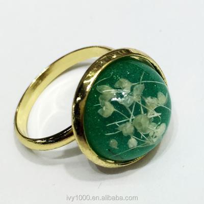 China 2022 Newest Trendy Fashion Green Alloy Copper Rings With Real Babysbreath Flower Made With Resin,OEM Is Welcome for sale