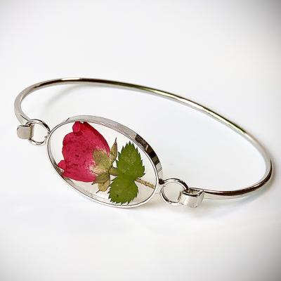 China New Real Rose Jewelry Oval Shape Resin Trendy Cute Rose Bracelet Real Flower Jewelry for sale