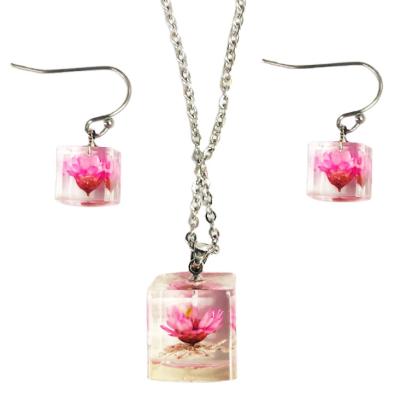 China Fashion casual/sporty cube necklace and earrings set for kids dried flower kids acrylic jewelry set for sale