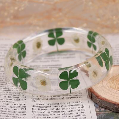 China BOHEMIA Ivy four leaf clover bracelet pressed dry flower bracelet four leaf clover bracelet for women for sale