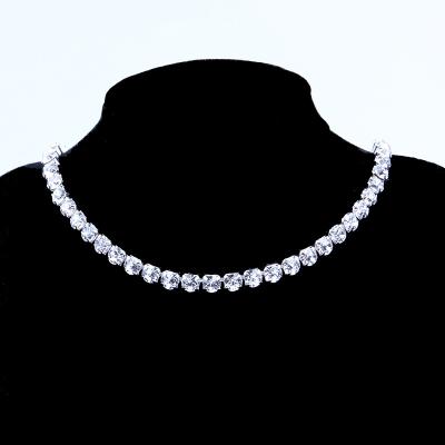 China FASHIONABLE the hottest selling simple fashion simple diamond necklace short large clavicle jewelry necklace for sale