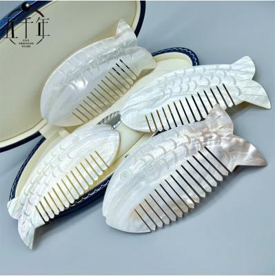 China Shell home comb bead handmade illustration for sale