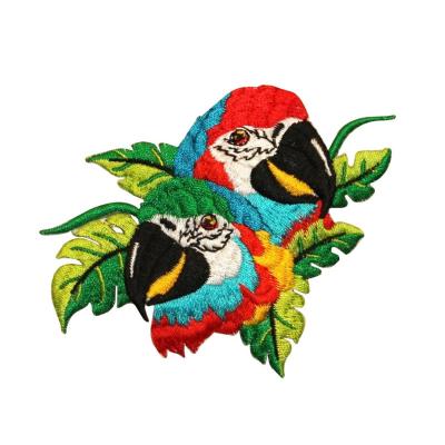 China Wholesale Personalized 3D Garment Decoration Embroidery Parrot Patches for sale