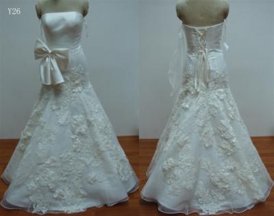 China Lace Up Closure A - Line Strapless Organza Lace Applique Wedding Dress Silhouettes for sale