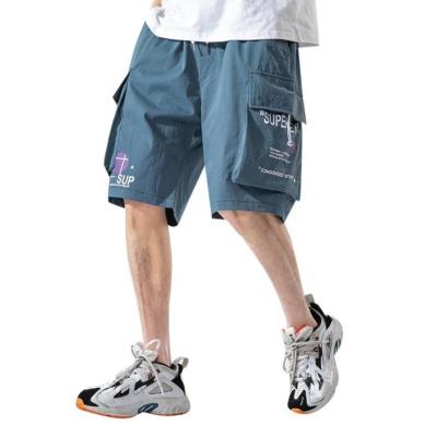 China Anti-wrinkle ready to ship men's fifth cargo shorts pants with leisure style letter printing for sale