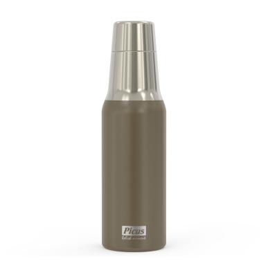 China DURABLE VACUUM FLASK DOUBLE WALL VACUUM BOTTLE Business 19OZ S/S 18/8 METAL BOTTLE for sale