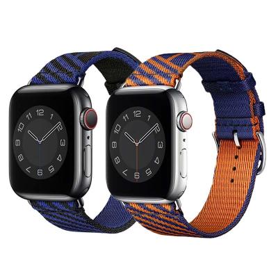 China Fabric Fashion Watch Band 40mm 44mm Nylon Watch Band Skipping Single Tour For Apple Watch Strap for sale