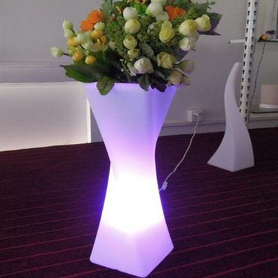 China Rechargeable Single LED Lighted Twisted Flower Pot  Customised Color for sale