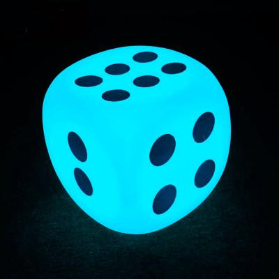 China Waterproof Plastic Glow Cube Dice Infarad Remote Control à venda