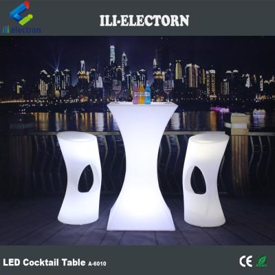 China Hot Sales Modern Party Events and Bar Used Remote Color Changing Decorative LED Square Cocktail Table for sale