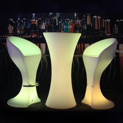 China Plastic Bar Furniture Led Cocktail Table 50000hs Battery life for sale