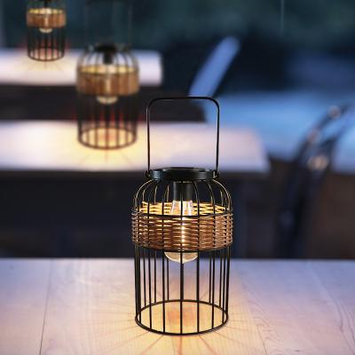 China Outdoor Solar Rattan Garden Lanterns Waterproof 3500K Warm White for sale