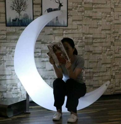 China Glow Led Moon Chair with Rechargeable Lithium Battery à venda