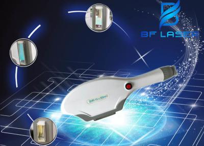 China Máquina Handpiece de la belleza del IPL con diverso tamaño de punto/el laser 808nm del diodo en venta